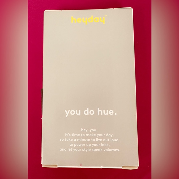 Heyday Apple iPhone 15 Pro Max Butterfly Case w/ MagSafe & Glow in the d… - Picture 6 of 8